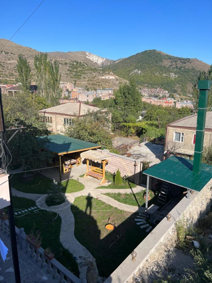 Tigran Hotel By Black & Gold Goris Bagian luar foto