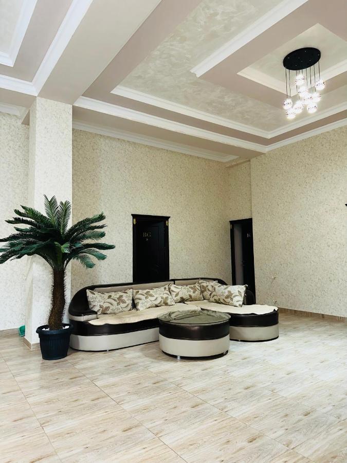 Tigran Hotel By Black & Gold Goris Bagian luar foto